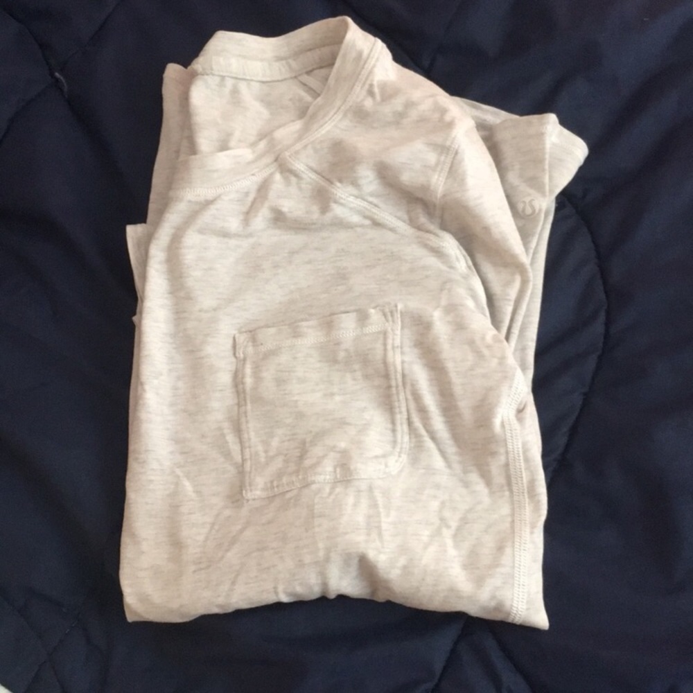 Lululemon gray long sleeved top